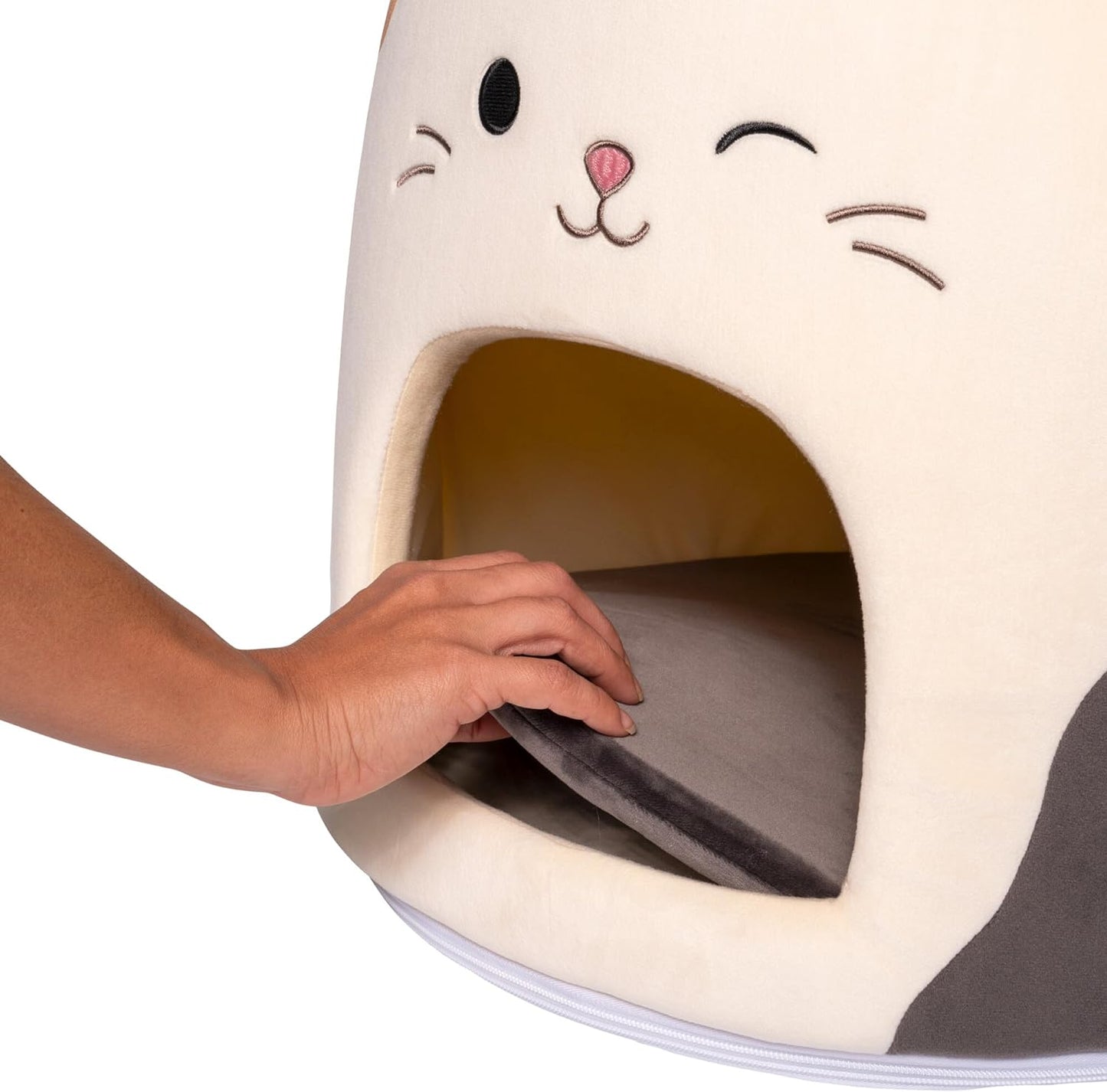 Squishmallow - Cam the Cat Cat Cave